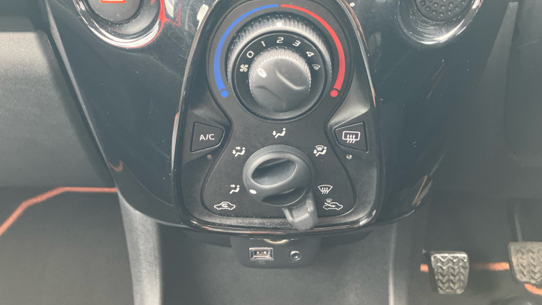 Toyota Aygo 1.0 VVT-i X-Cite 5dr Petrol Hatchback